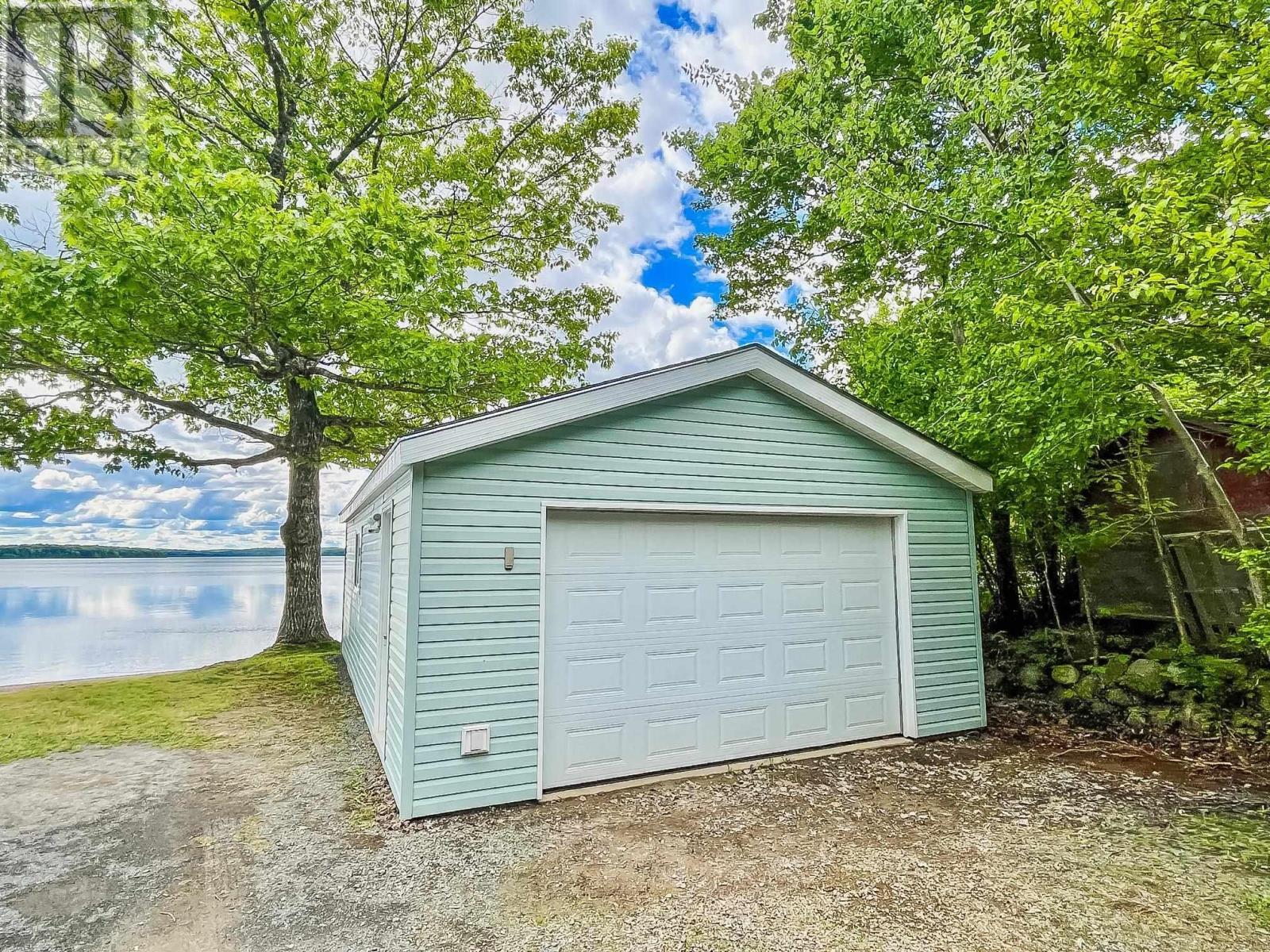 For sale 52 PINEY POINT Road, Middle Cornwall, Nova Scotia B0J2E0