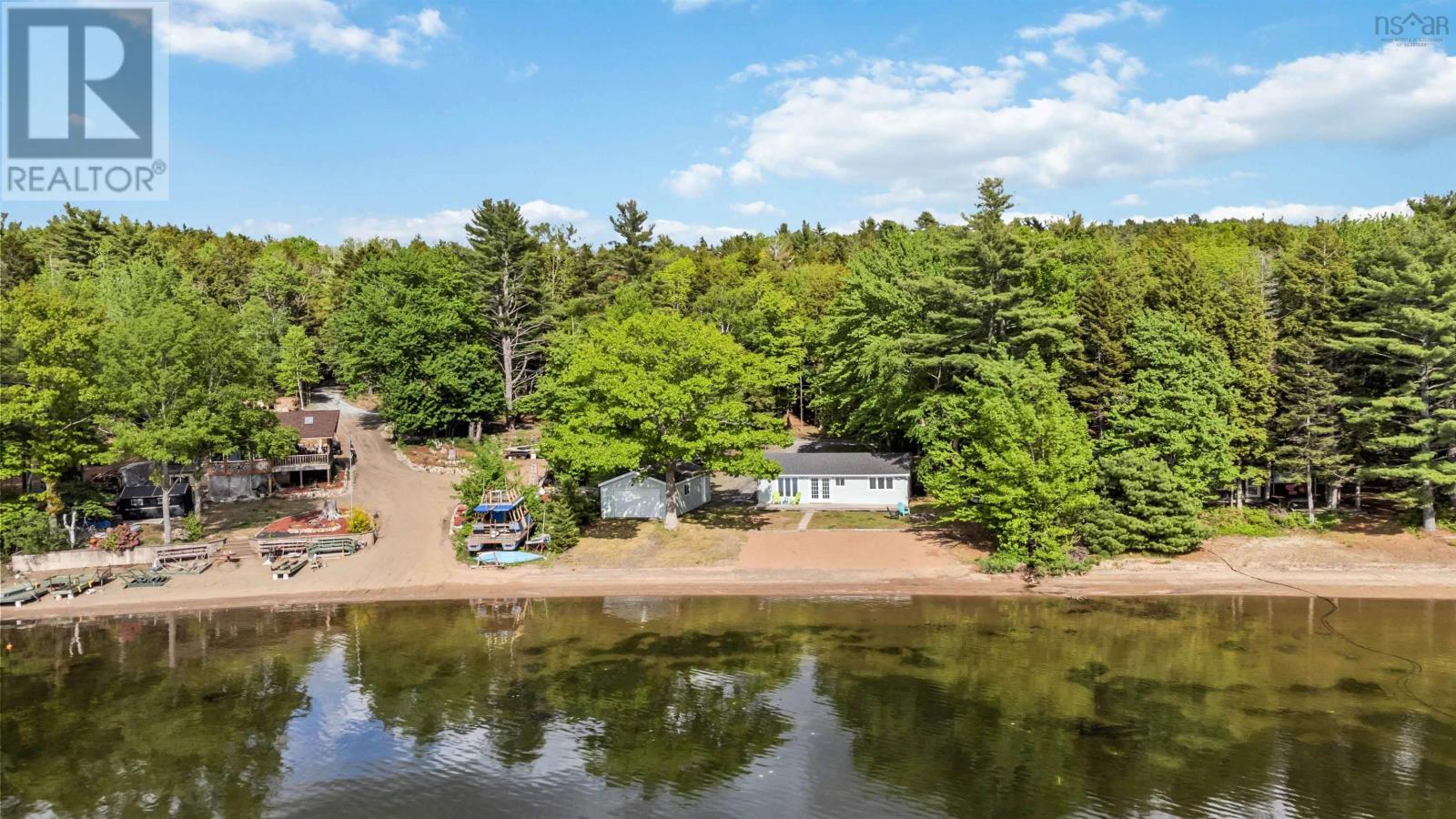 For sale 52 PINEY POINT Road, Middle Cornwall, Nova Scotia B0J2E0
