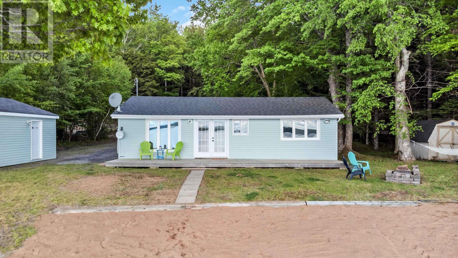 For sale 52 PINEY POINT Road, Middle Cornwall, Nova Scotia B0J2E0