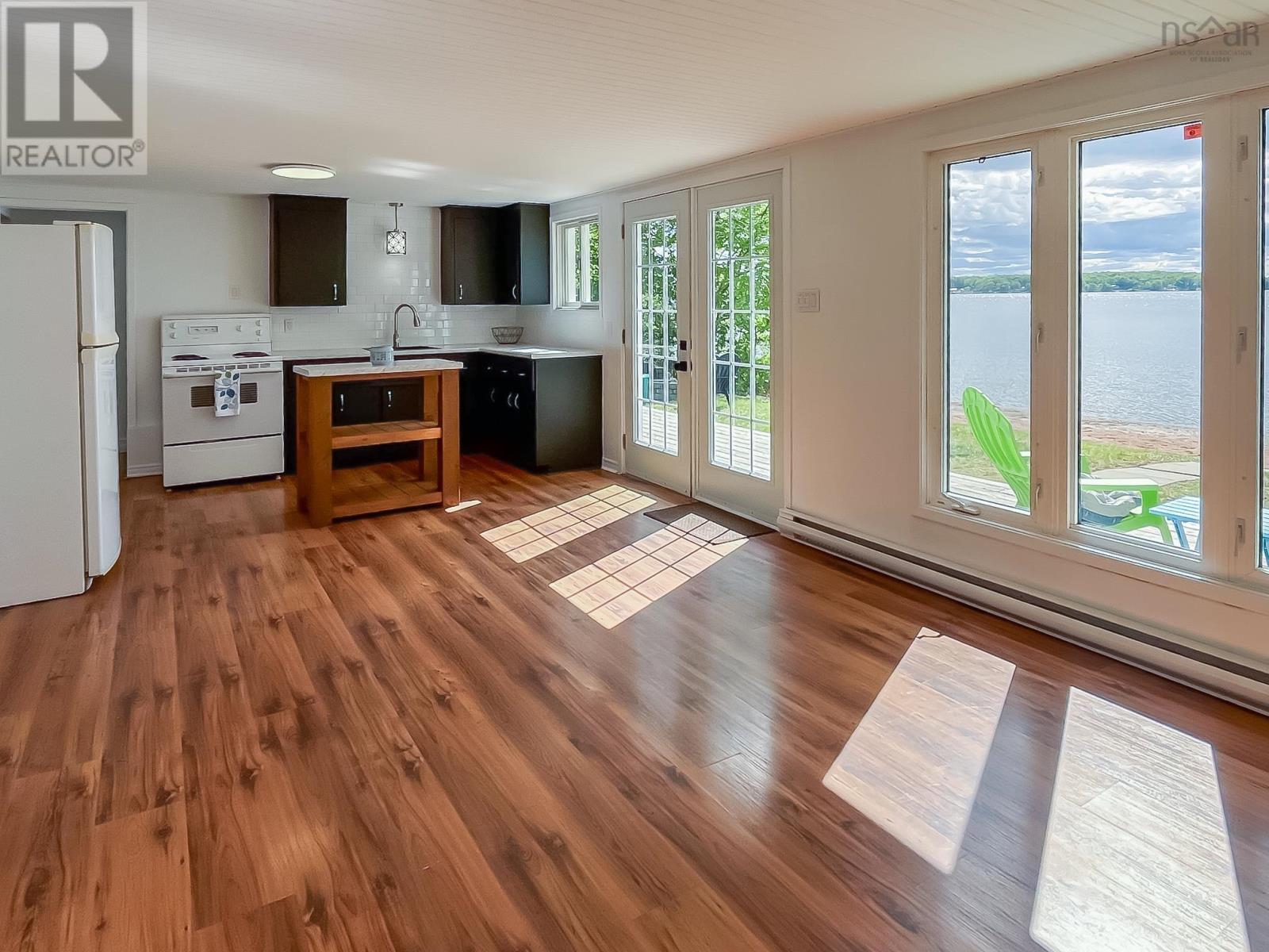 For sale 52 PINEY POINT Road, Middle Cornwall, Nova Scotia B0J2E0