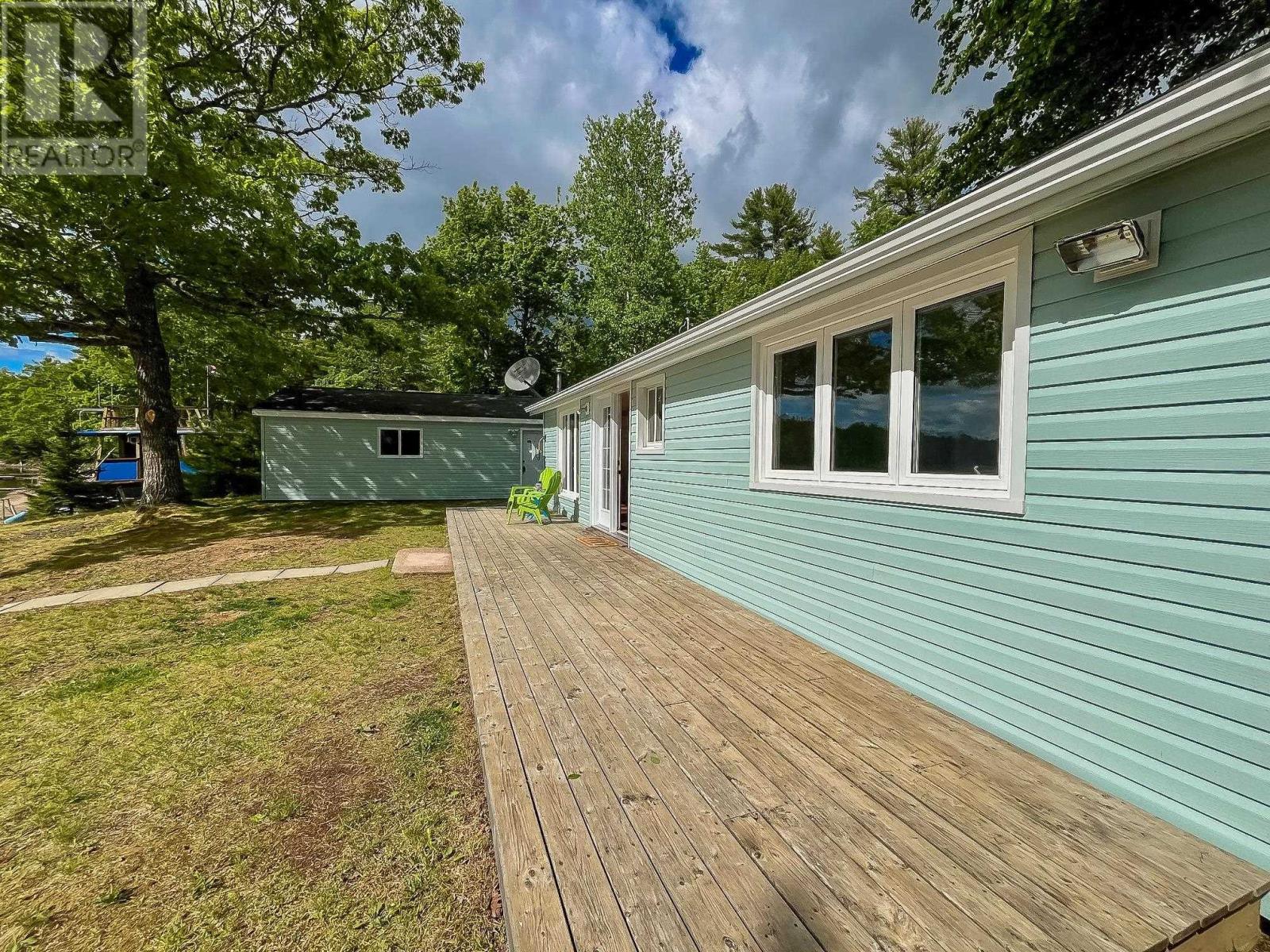 For sale 52 PINEY POINT Road, Middle Cornwall, Nova Scotia B0J2E0