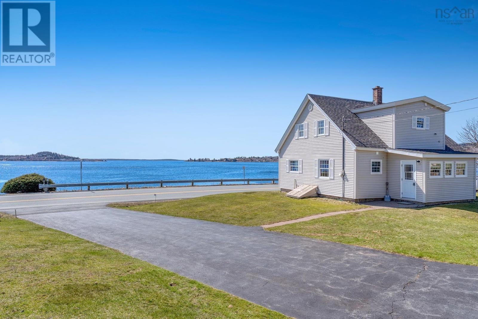 For sale 4338 332 Highway, East Lahave, Nova Scotia B4V0V8 202402810