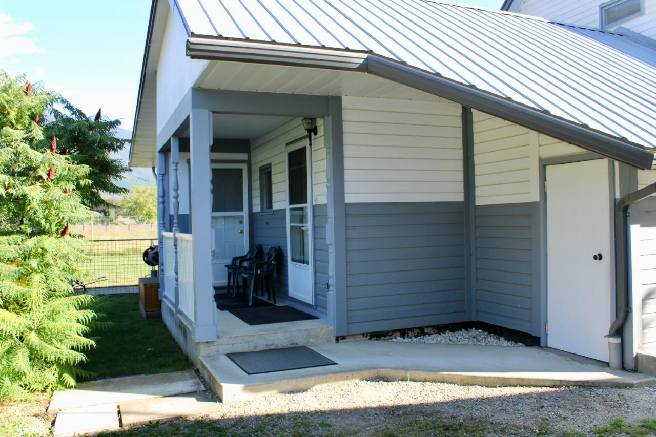 For sale 3152 HIGHWAY 6, Slocan Park, British Columbia V0G2E0