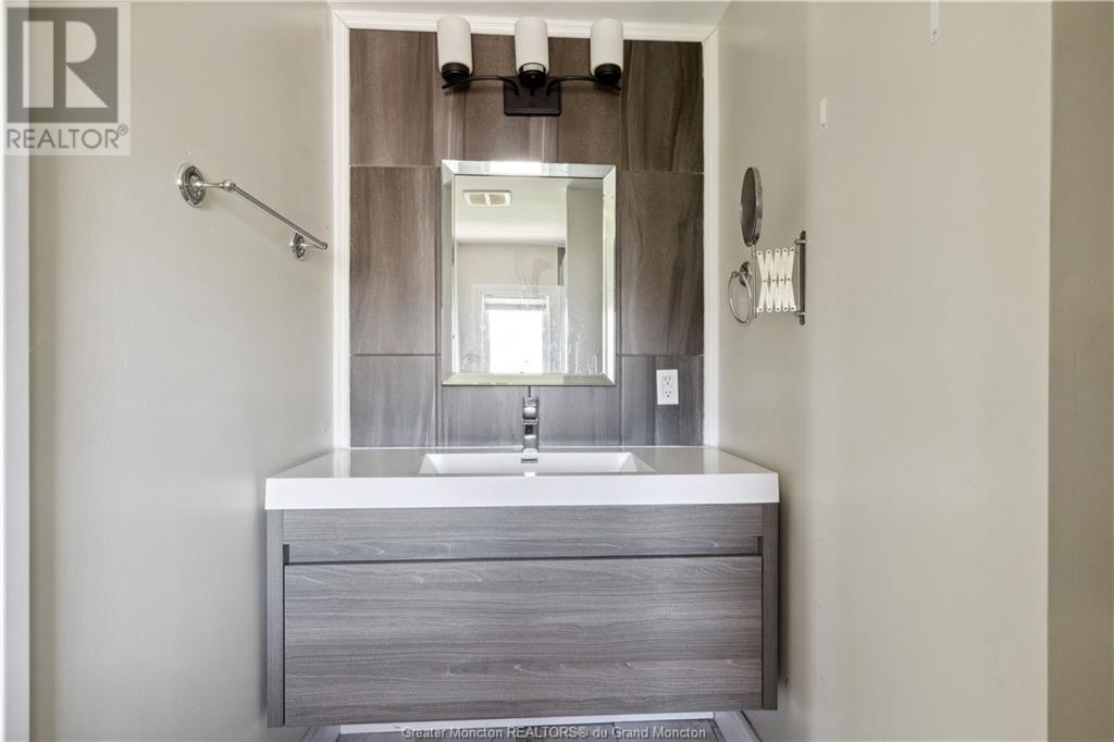 For sale 14 Macbeath, Moncton, New Brunswick E1A6Y9 M159984 REALTOR.ca