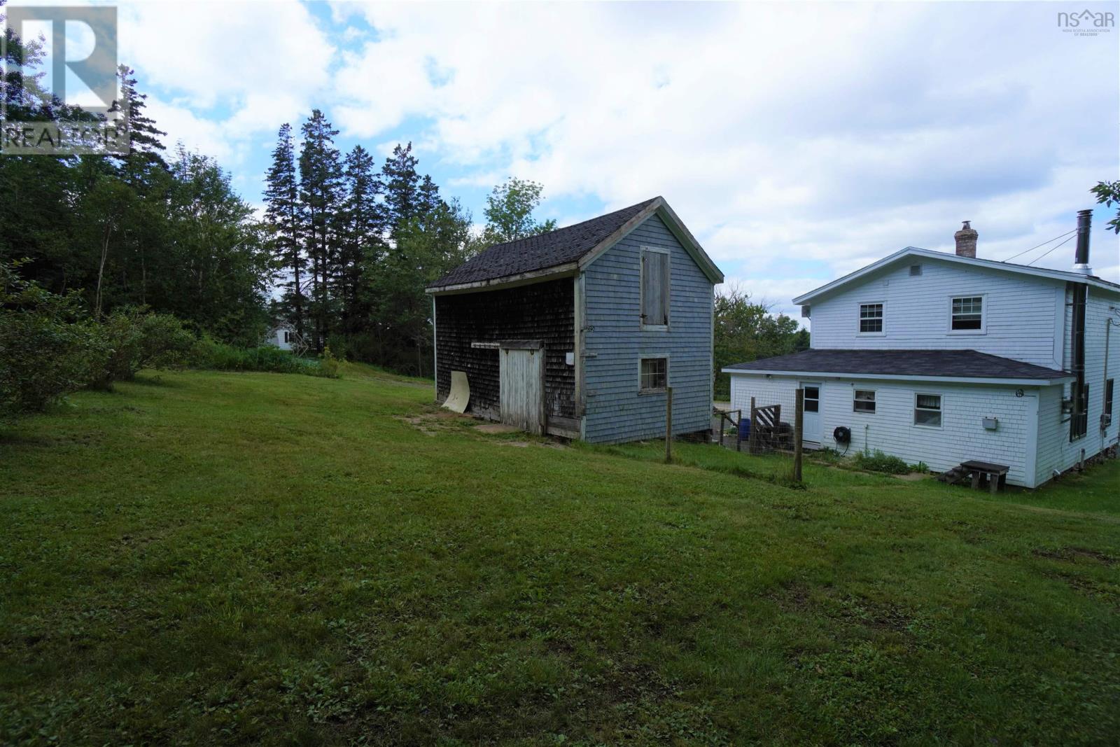 For sale 210 Highway 1, Smiths Cove, Nova Scotia B0S1S0 202325245