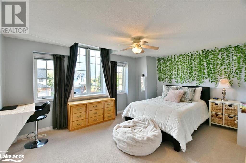 For sale 4 ALYSSA Drive, Collingwood, Ontario L9Y5K8 40611952