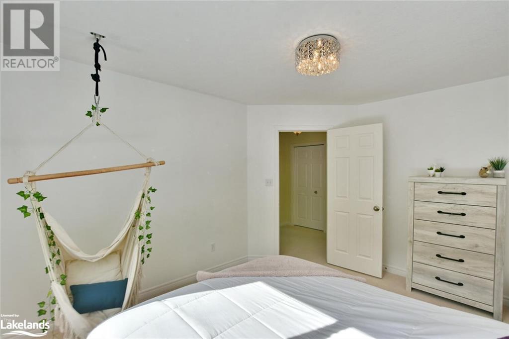 For sale 4 ALYSSA Drive, Collingwood, Ontario L9Y5K8 40611952