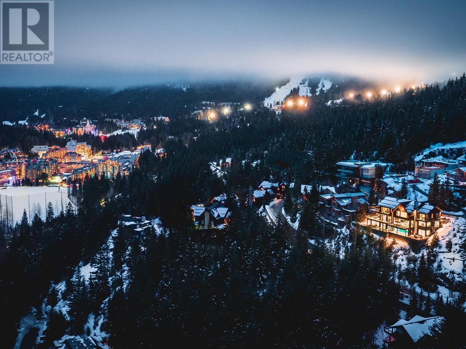 For sale 3824 SUNRIDGE DRIVE, Whistler, British Columbia V8E0W1