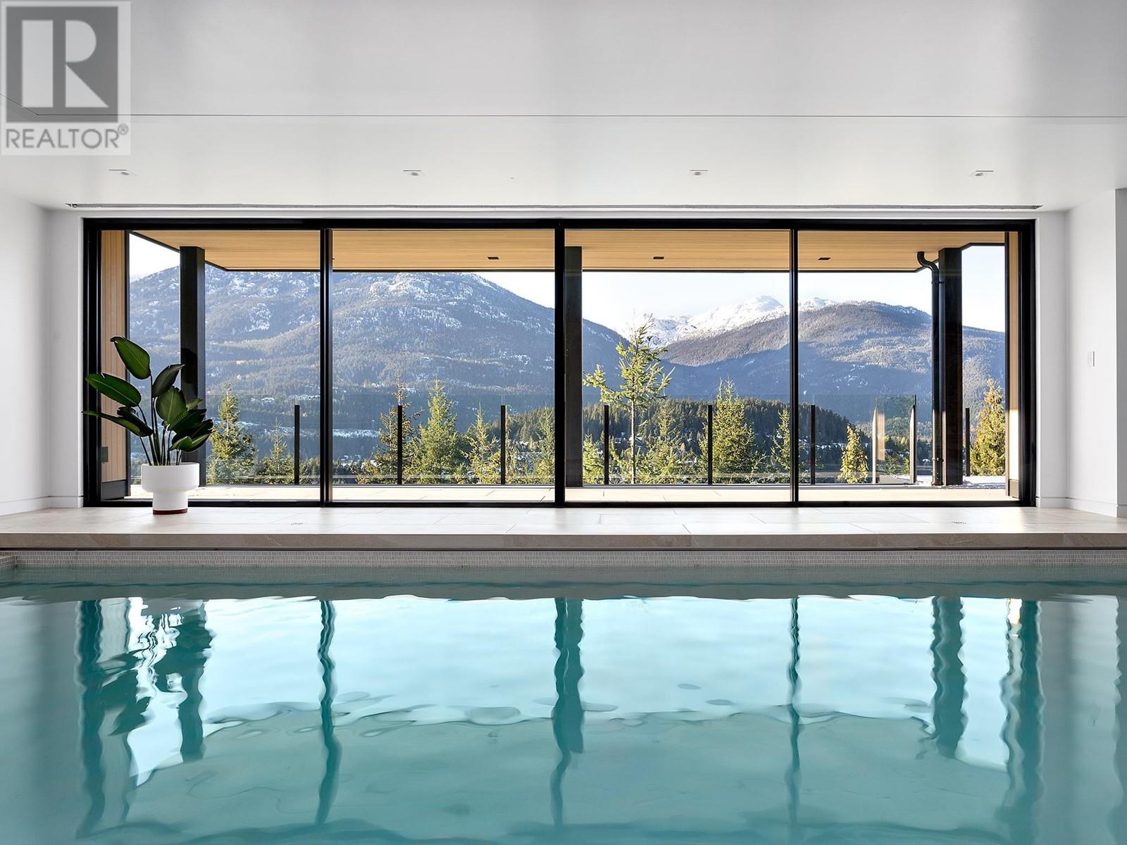 For sale 3824 SUNRIDGE DRIVE, Whistler, British Columbia V8E0W1