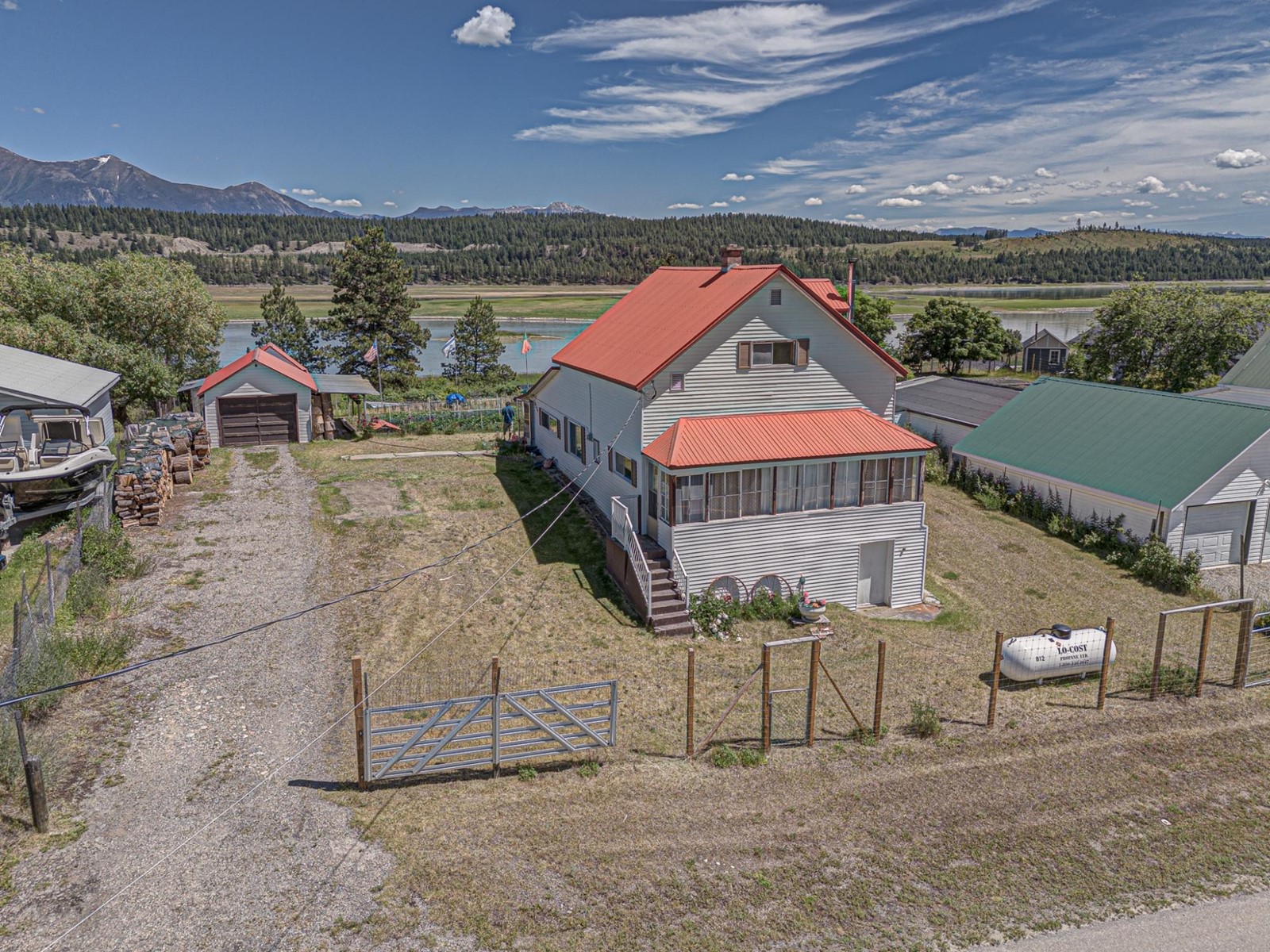 For sale 6294 LAURIER AVENUE, Wardner, British Columbia V0B2J0