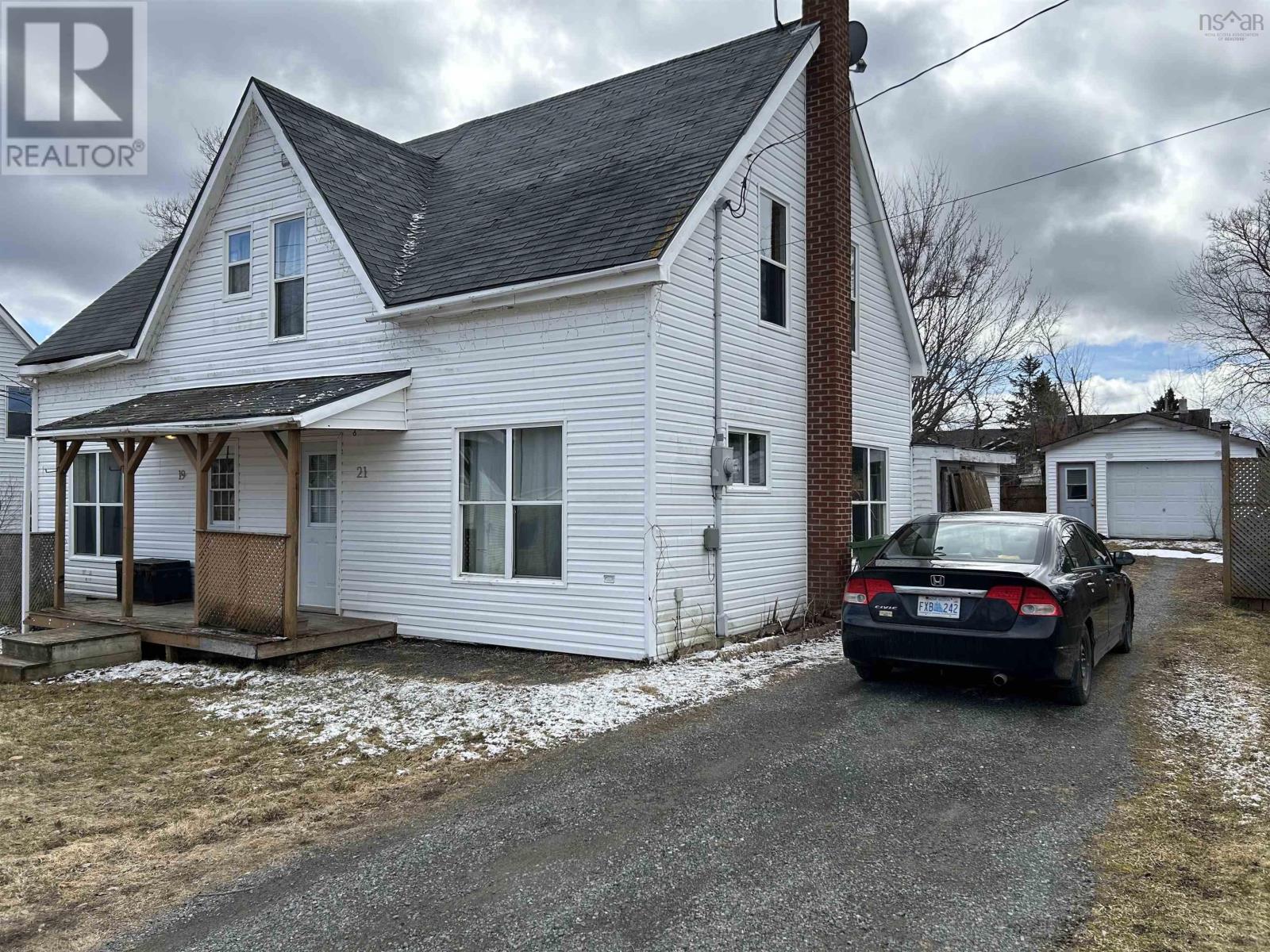 For sale 1921 Coll Avenue, Stellarton, Nova Scotia B0K1S0 202405036
