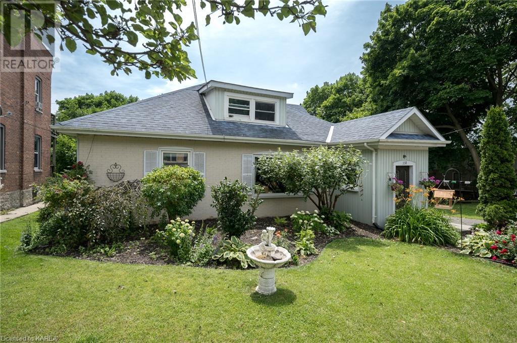 For sale 332 MAIN Street, Deseronto, Ontario K0K1X0 40612341