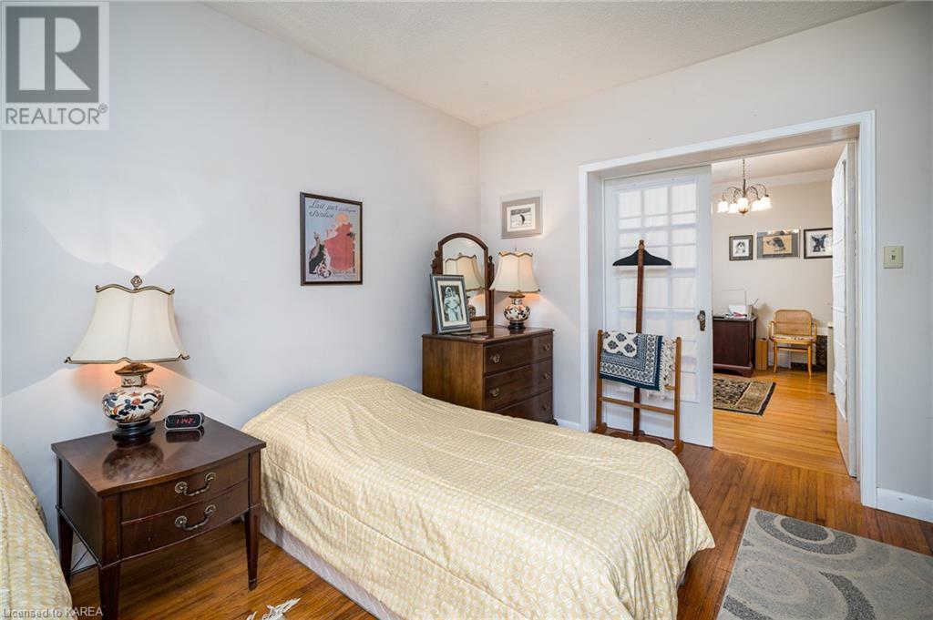 For sale 332 MAIN Street, Deseronto, Ontario K0K1X0 40612341