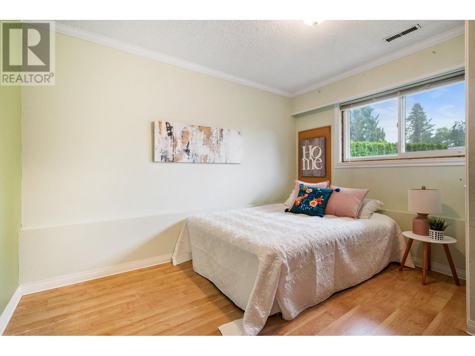 For sale 20841 STONEY AVENUE, Maple Ridge, British Columbia V2X7T2