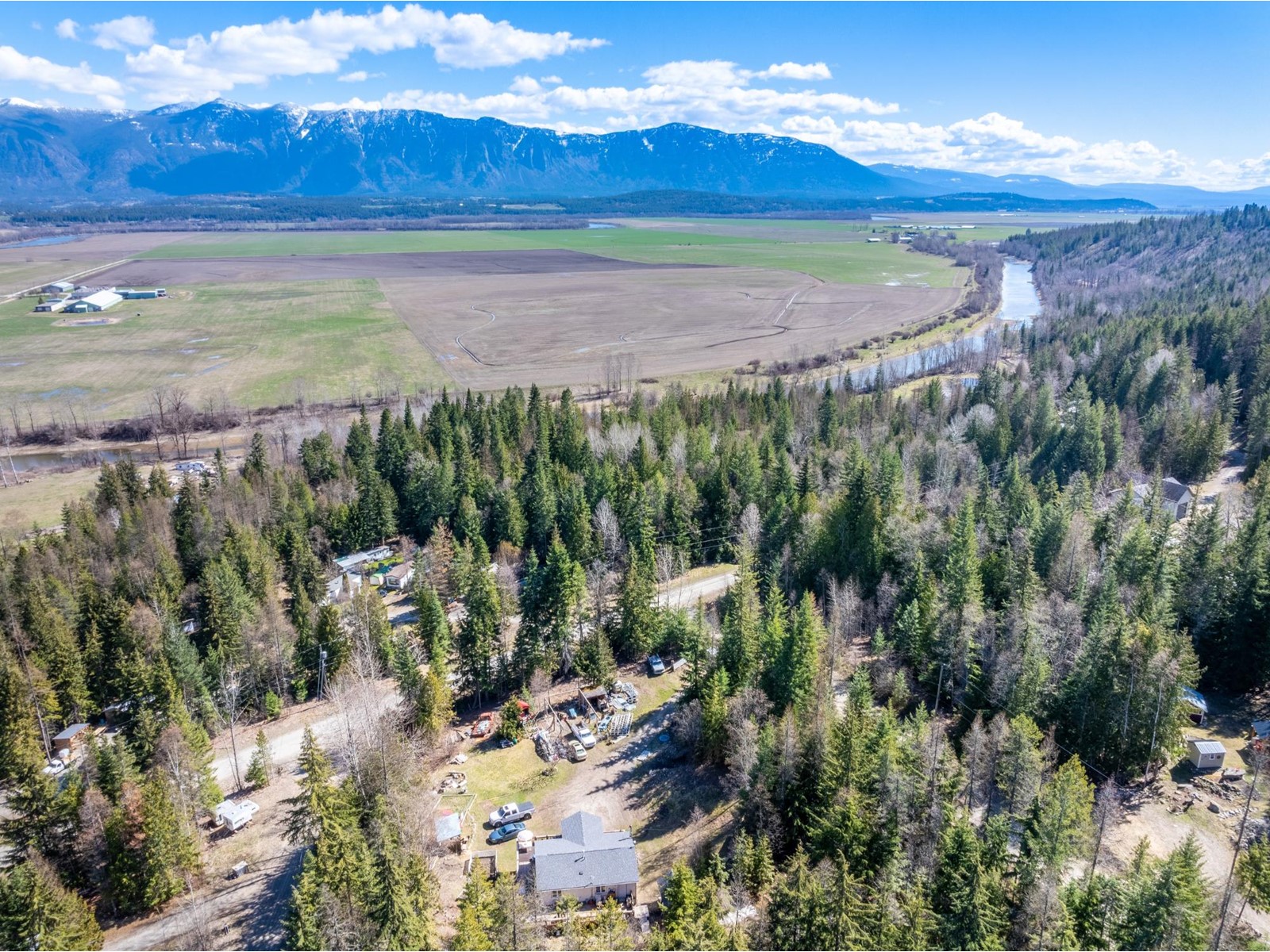 For sale 853 BIRCHMONT DRIVE, Creston, British Columbia V0B1G7