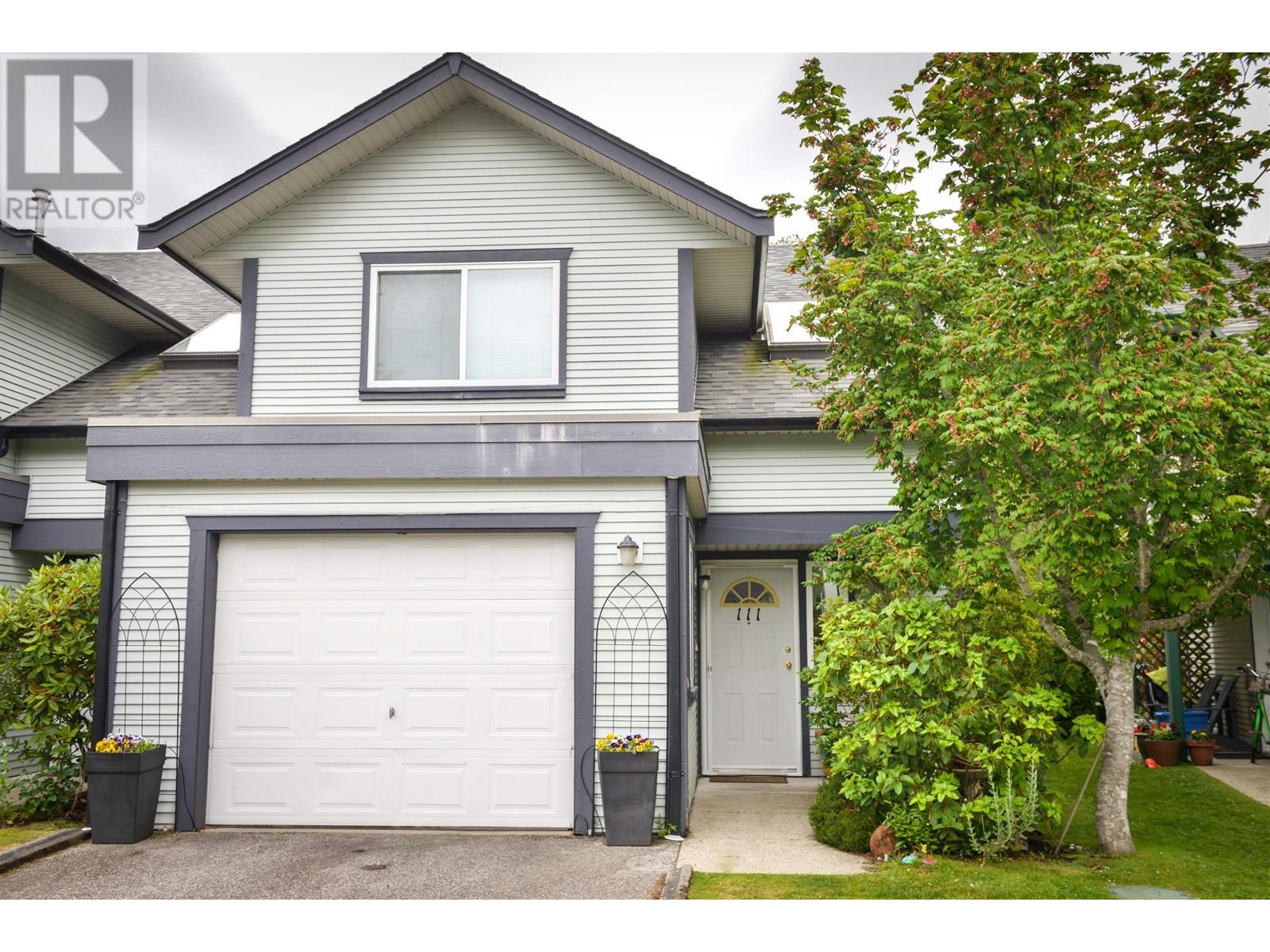 For sale 111 5711 EBBTIDE STREET, Sechelt, British Columbia V7Z0J5