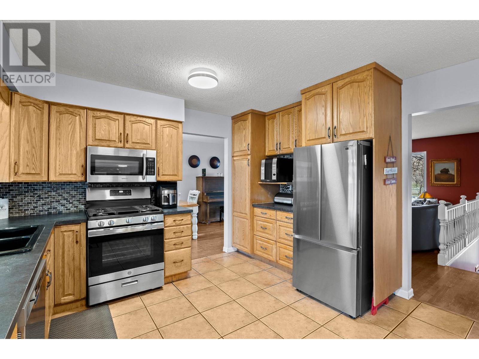 For sale 2828 LONG LAKE ROAD, Kamloops, British Columbia V0E2A0