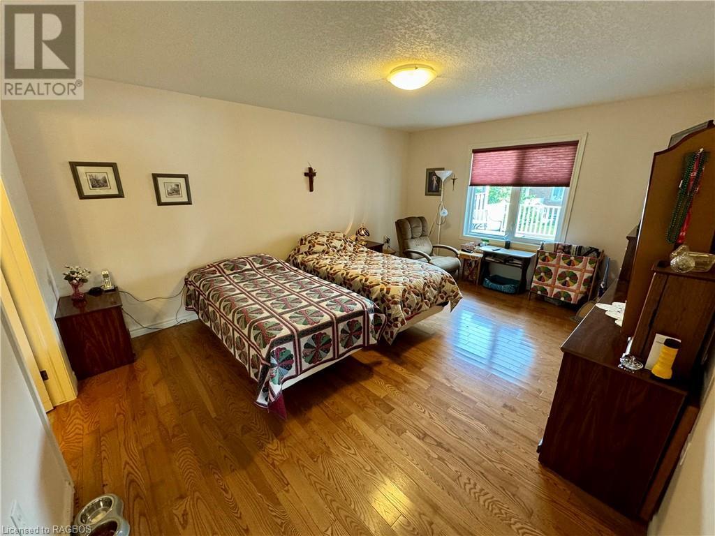 For sale 7 CAMPBELL Crescent, Mildmay, Ontario N0G2J0 40614457