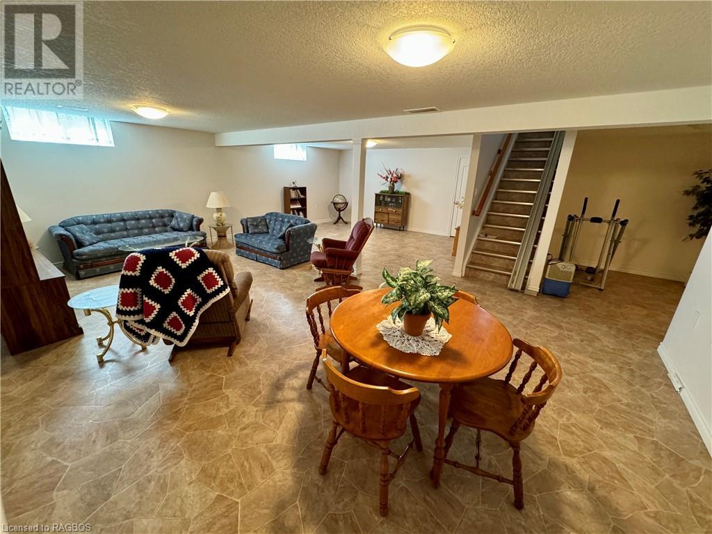 For sale 7 CAMPBELL Crescent, Mildmay, Ontario N0G2J0 40614457