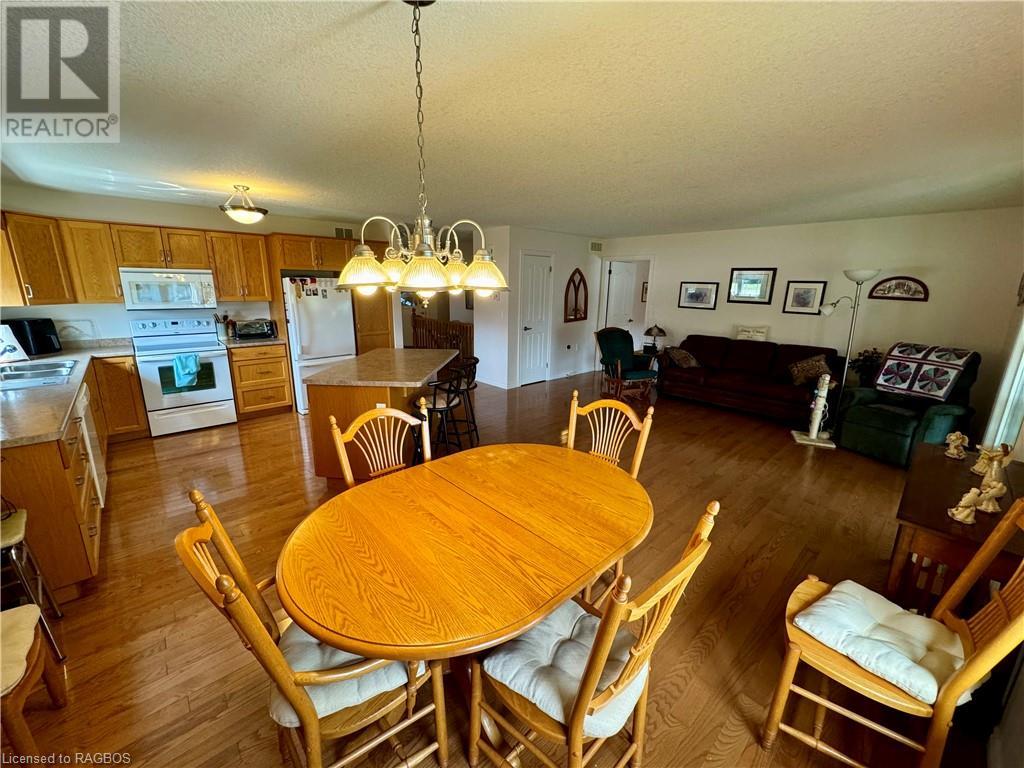 For sale 7 CAMPBELL Crescent, Mildmay, Ontario N0G2J0 40614457 REALTOR.ca