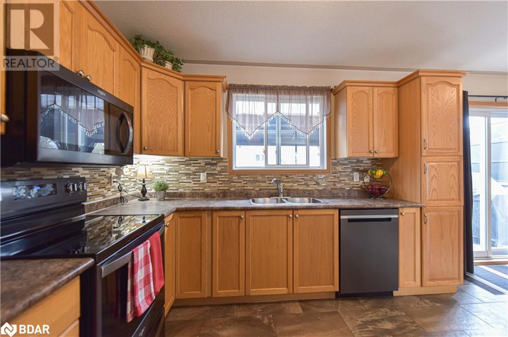 For sale 3015 SOUTH SPARROW LAKE Road, Washago, Ontario L0K2B0