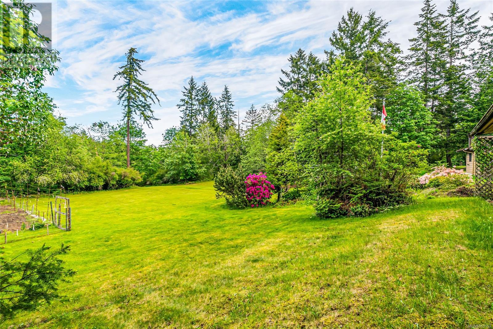 For sale 2025 Sanders Rd, Nanoose Bay, British Columbia V9P9C2