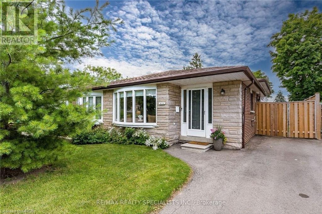 For sale 829 EAGLEMOUNT Crescent, Mississauga, Ontario L5C1H2