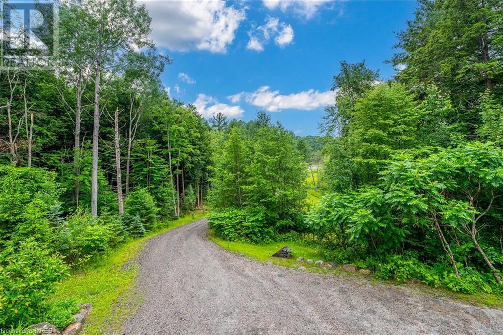 For sale 3142 HWY 118 WEST Road W, Muskoka Lakes, Ontario P0B1J0