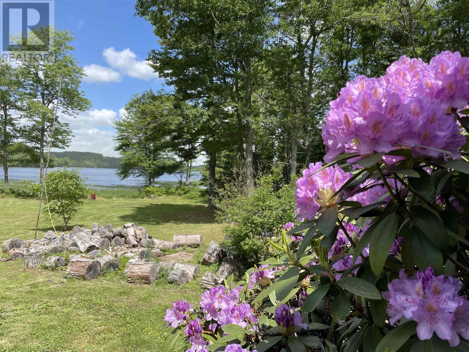 For sale 9 Silver Road, North Brookfield, Nova Scotia B0T1X0