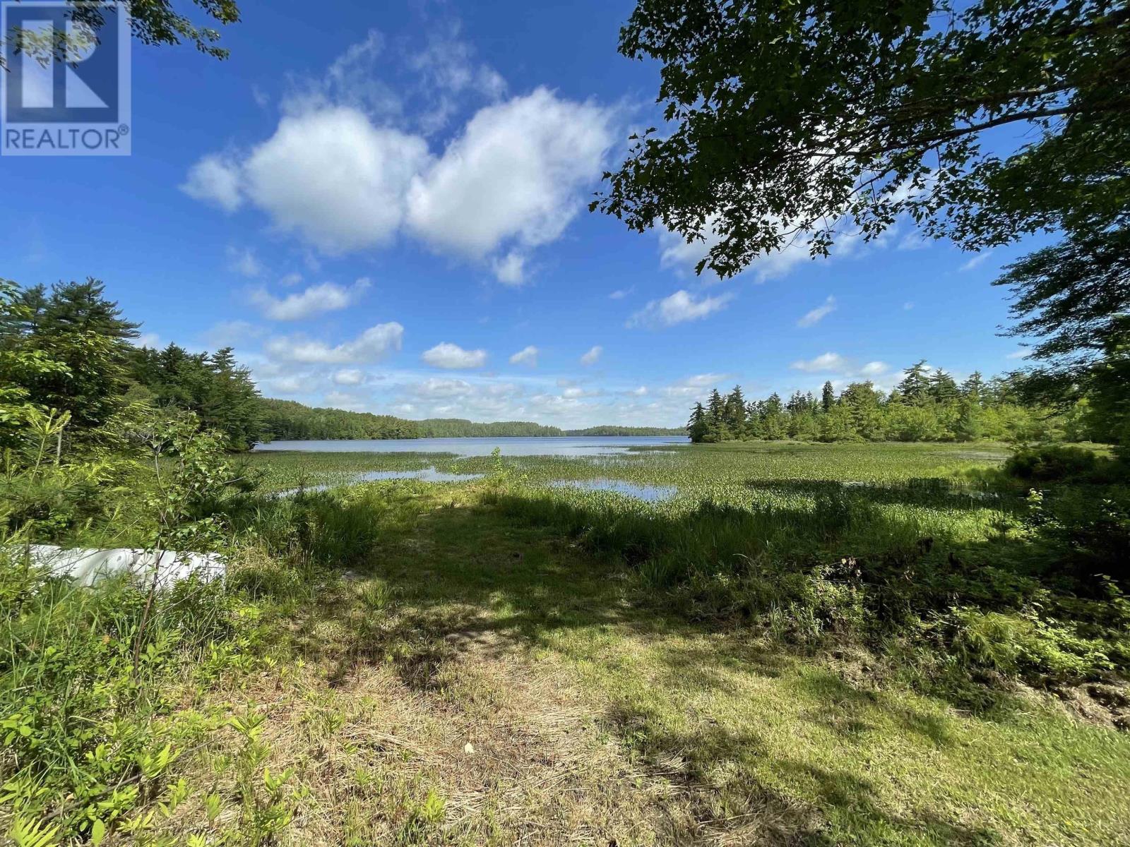 For sale 9 Silver Road, North Brookfield, Nova Scotia B0T1X0