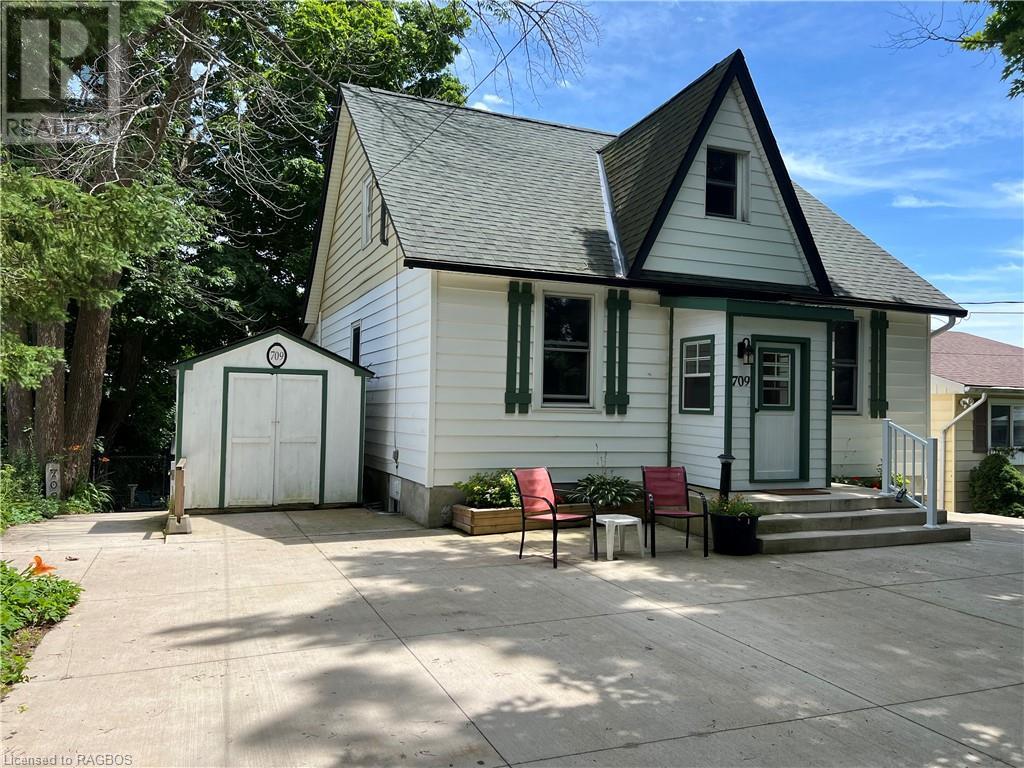 For sale 709 GOULD Street, Wiarton, Ontario N0H2T0 40522200 REALTOR.ca