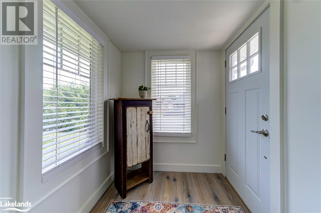 À vendre 168 GOLF COURSE Road, Wasaga Beach, Ontario L9Z1S6