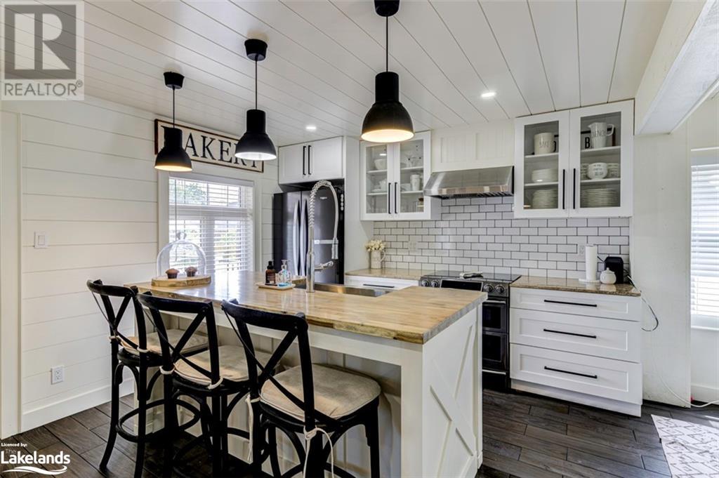 À vendre 168 GOLF COURSE Road, Wasaga Beach, Ontario L9Z1S6