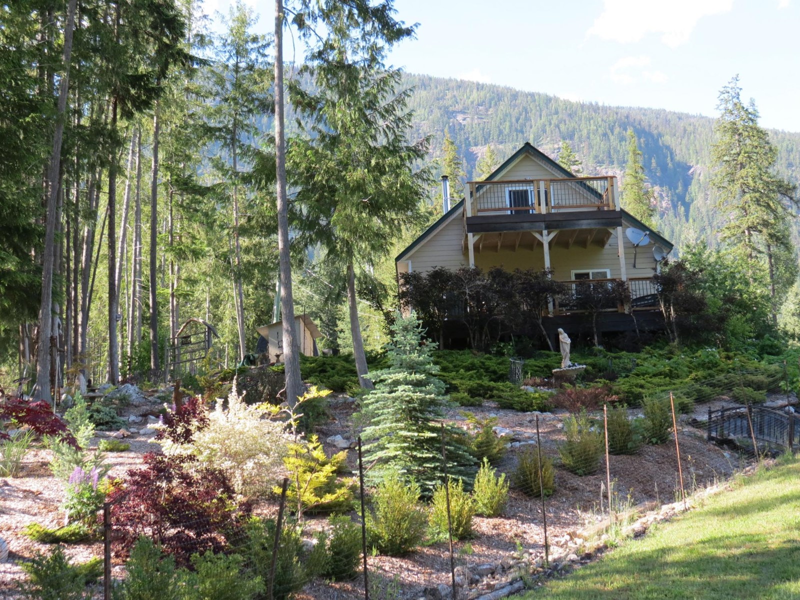 For sale 240 ARROW PARK DEMARS ROAD, Nakusp, British Columbia V0G1R1