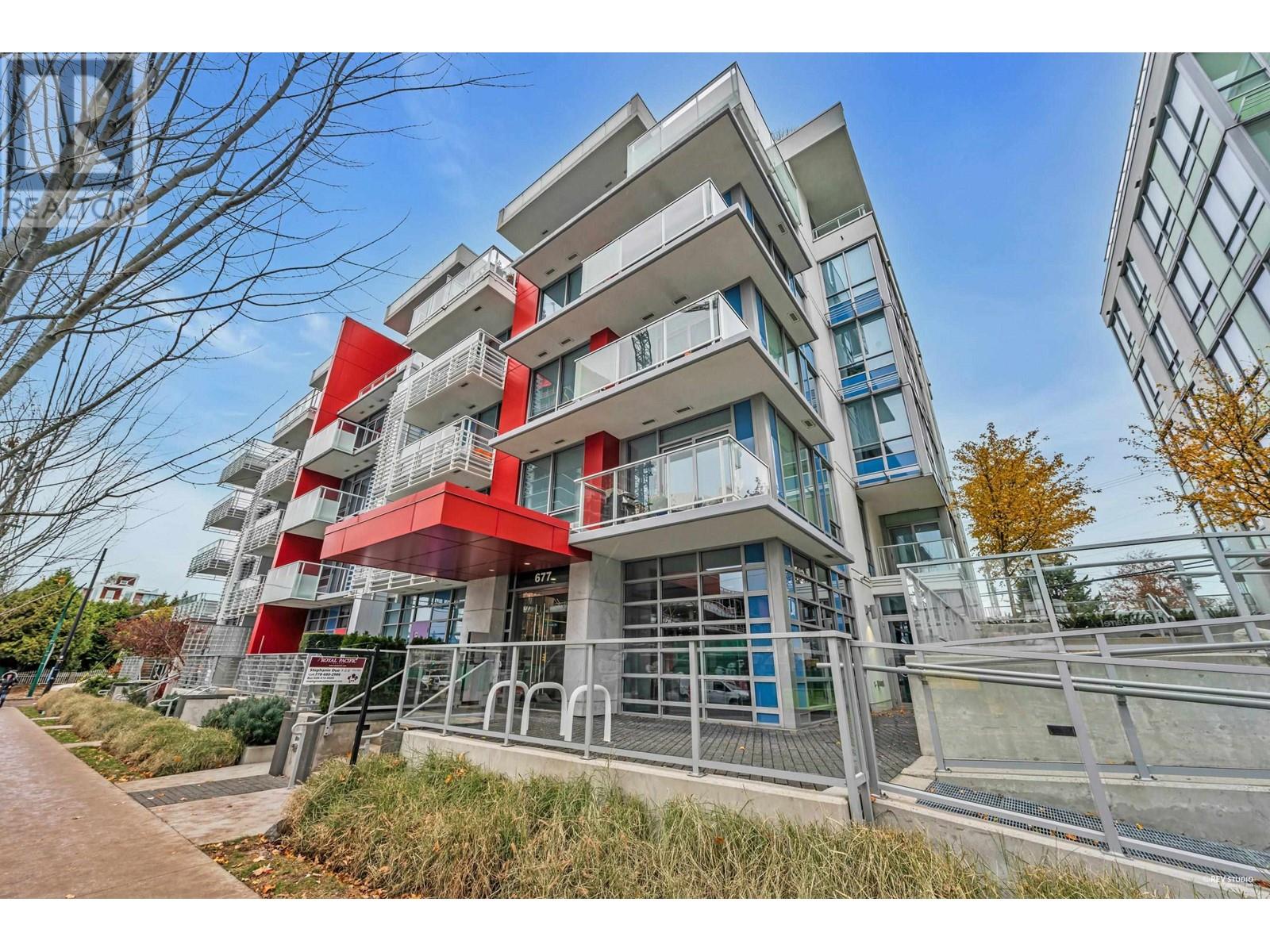For sale 211 677 W 41ST AVENUE, Vancouver, British Columbia V5Z2N1