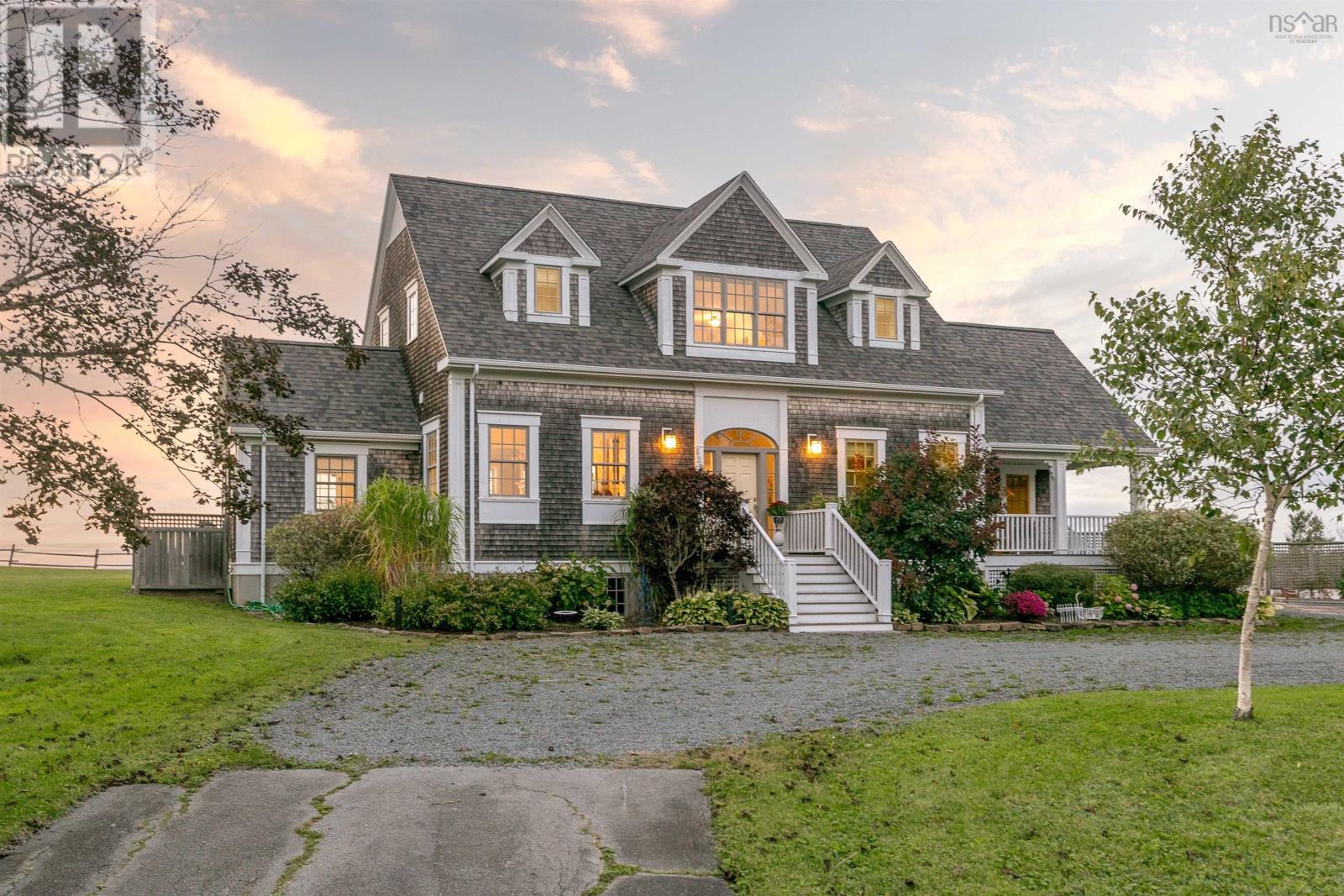 For sale 6369 Highway 215, Cheverie, Nova Scotia B0N2A0 202408801