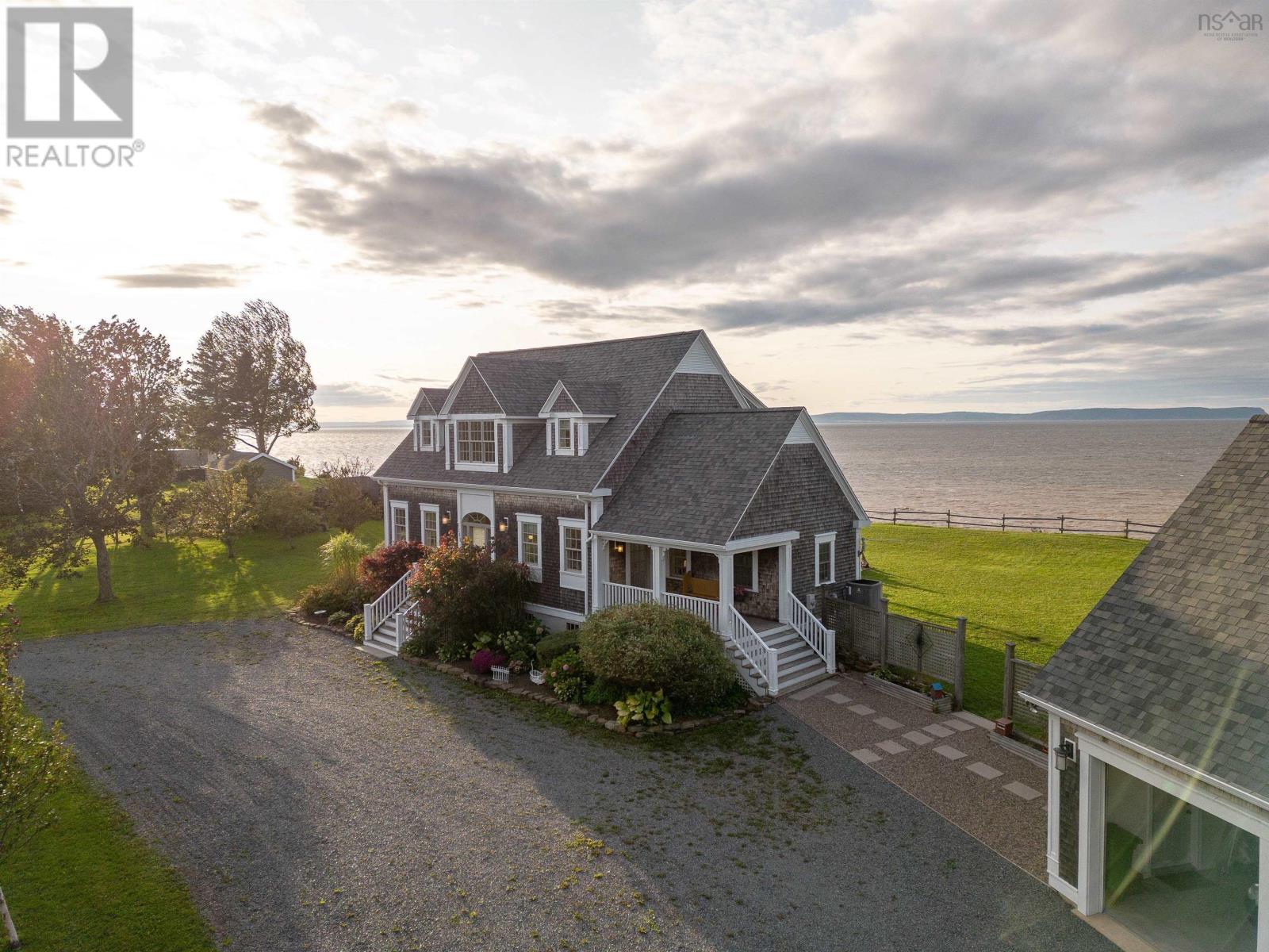 For sale 6369 Highway 215, Cheverie, Nova Scotia B0N2A0 202408801