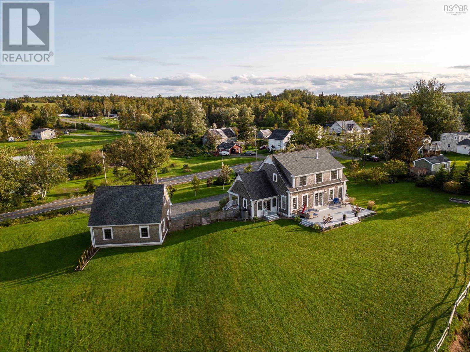 For sale 6369 Highway 215, Cheverie, Nova Scotia B0N2A0 202408801