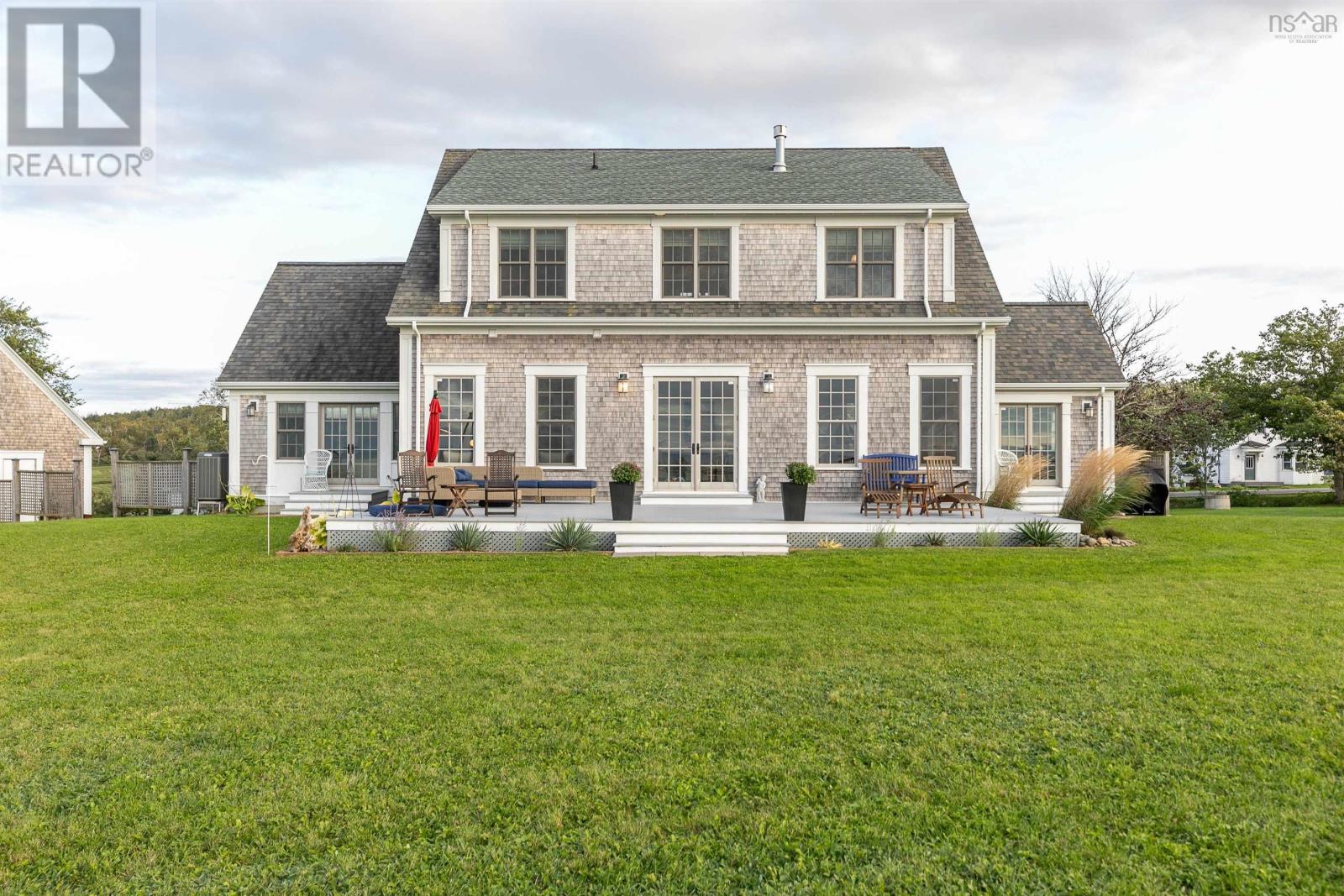 For sale 6369 Highway 215, Cheverie, Nova Scotia B0N2A0 202408801