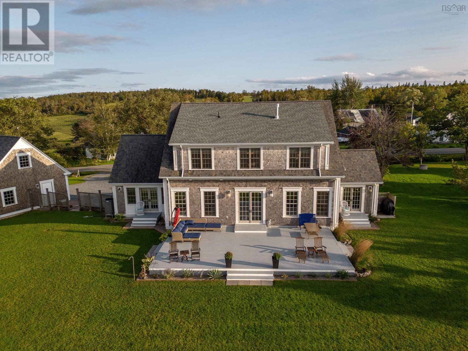 For sale 6369 Highway 215, Cheverie, Nova Scotia B0N2A0 202408801