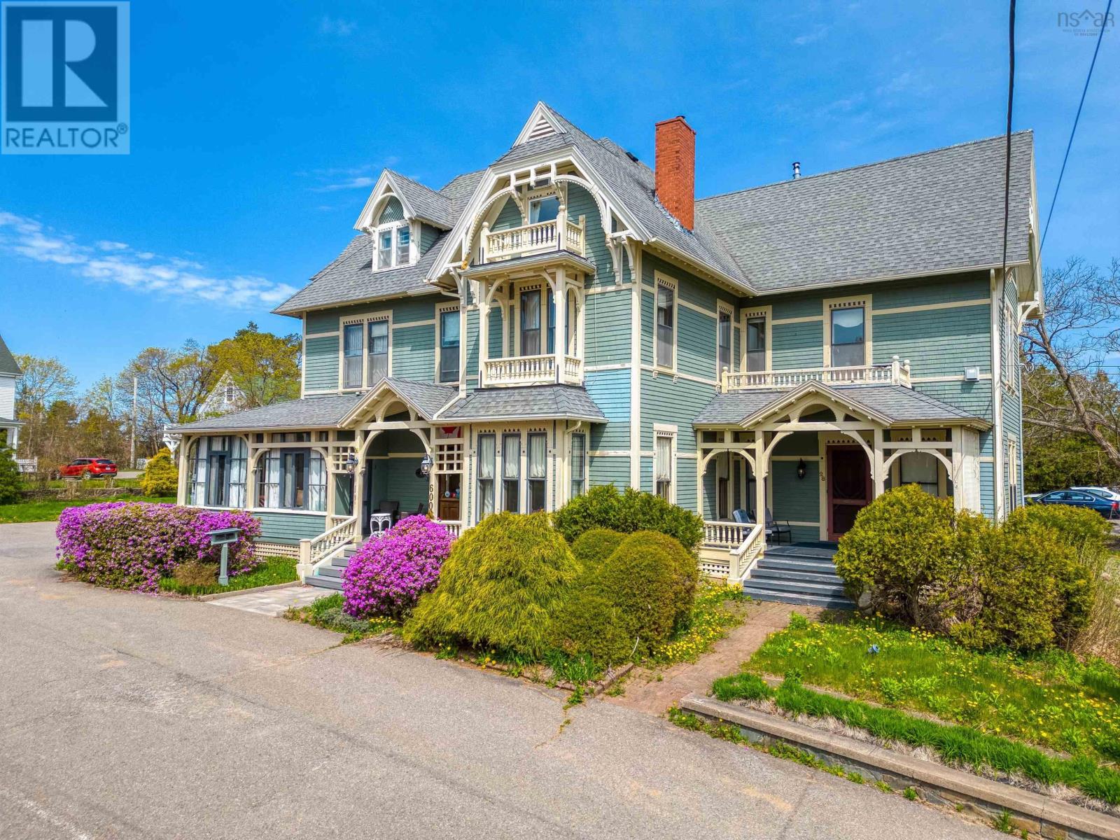 For sale 600 Main Street, Wolfville, Nova Scotia B4P1E8 202310885 REALTOR.ca