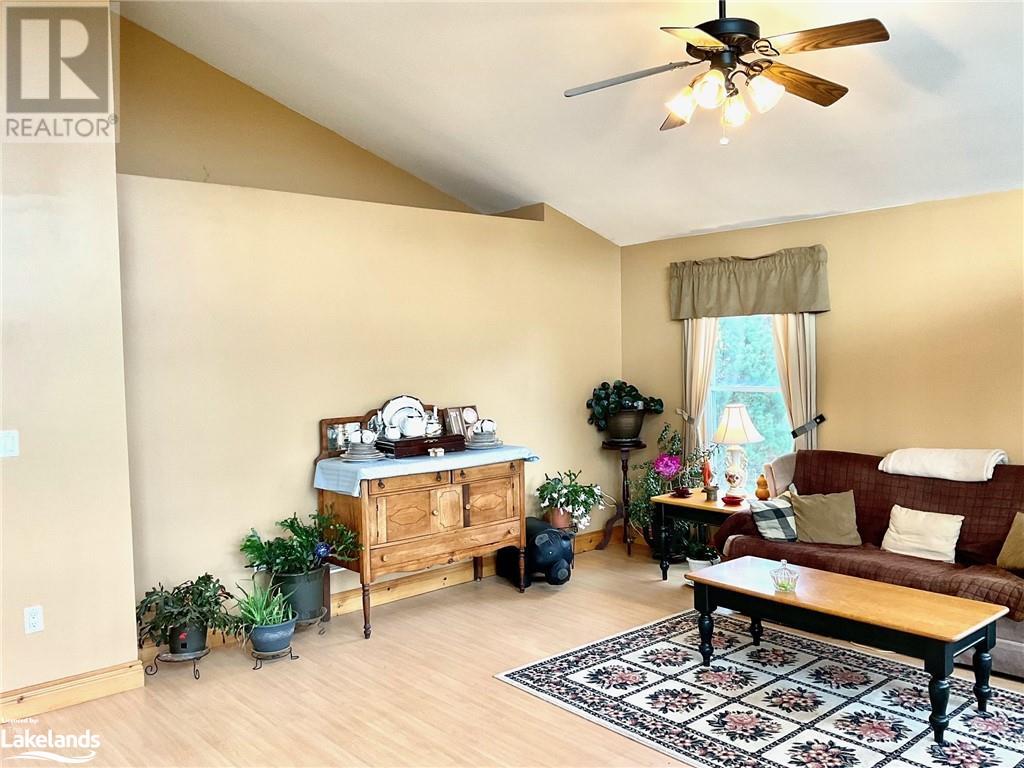 For sale 34 PINE Drive, Sprucedale, Ontario P0A1Y0 40561886 REALTOR.ca