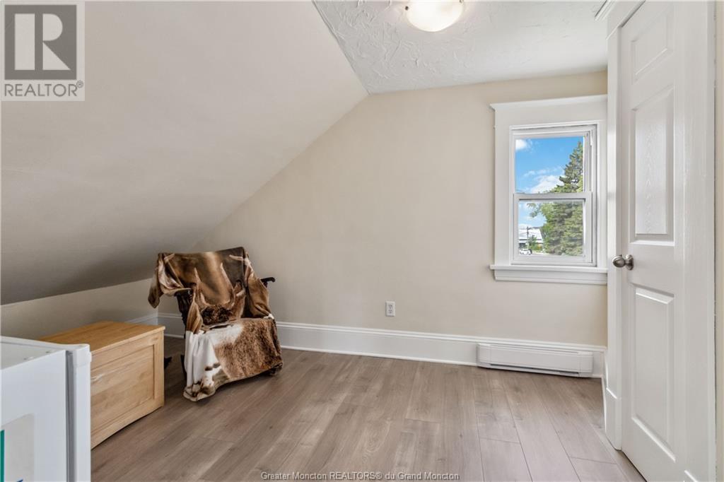 For sale 82 Chartersville, Dieppe, New Brunswick E1A1K1 M159966