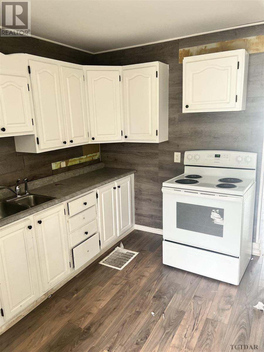 For sale 383 Belanger AVE, Timmins, Ontario P4N2W3 TM241244 REALTOR.ca