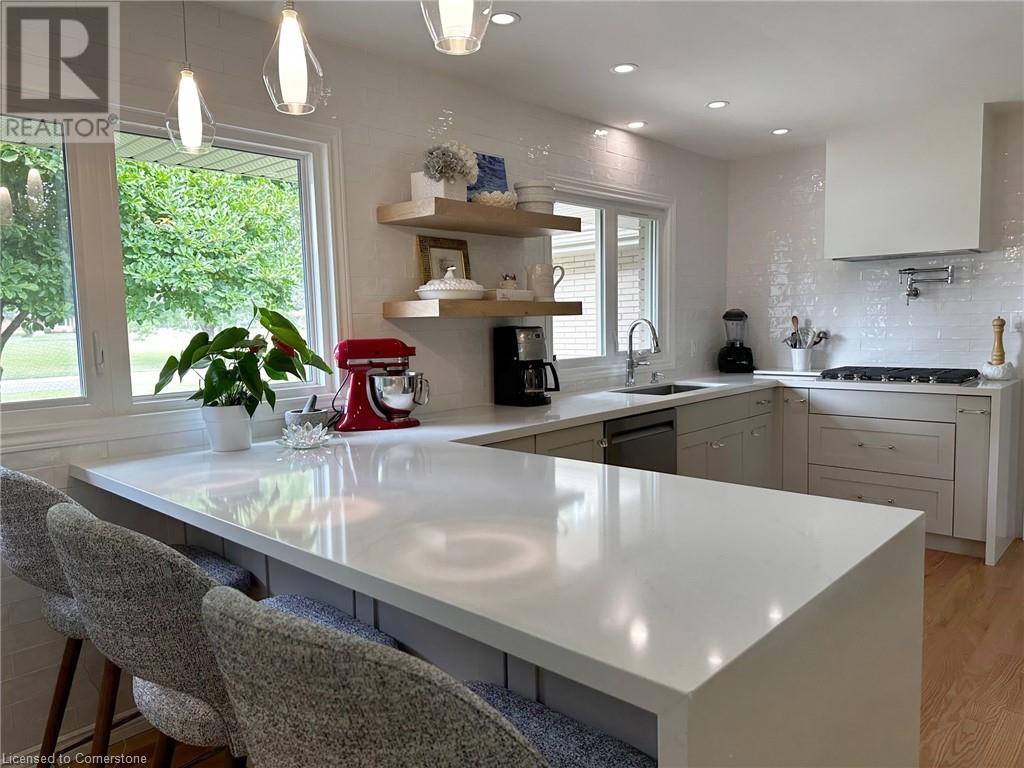 For sale 30 SUNNINGHILL Drive, Port Dover, Ontario N0A1N6 40565944