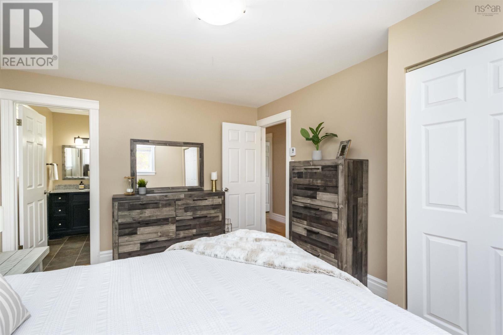 11 Lancaster Drive, Herring Cove, Nova Scotia B3V1H9 REALTOR.ca