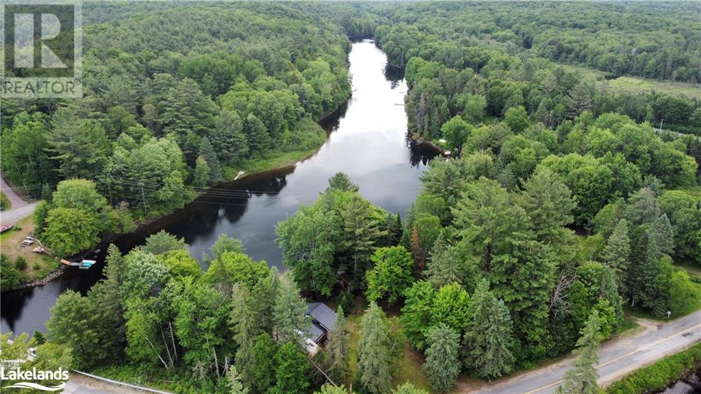 For sale 2424 FRASERBURG Road, Bracebridge, Ontario P1L1X3 40618026