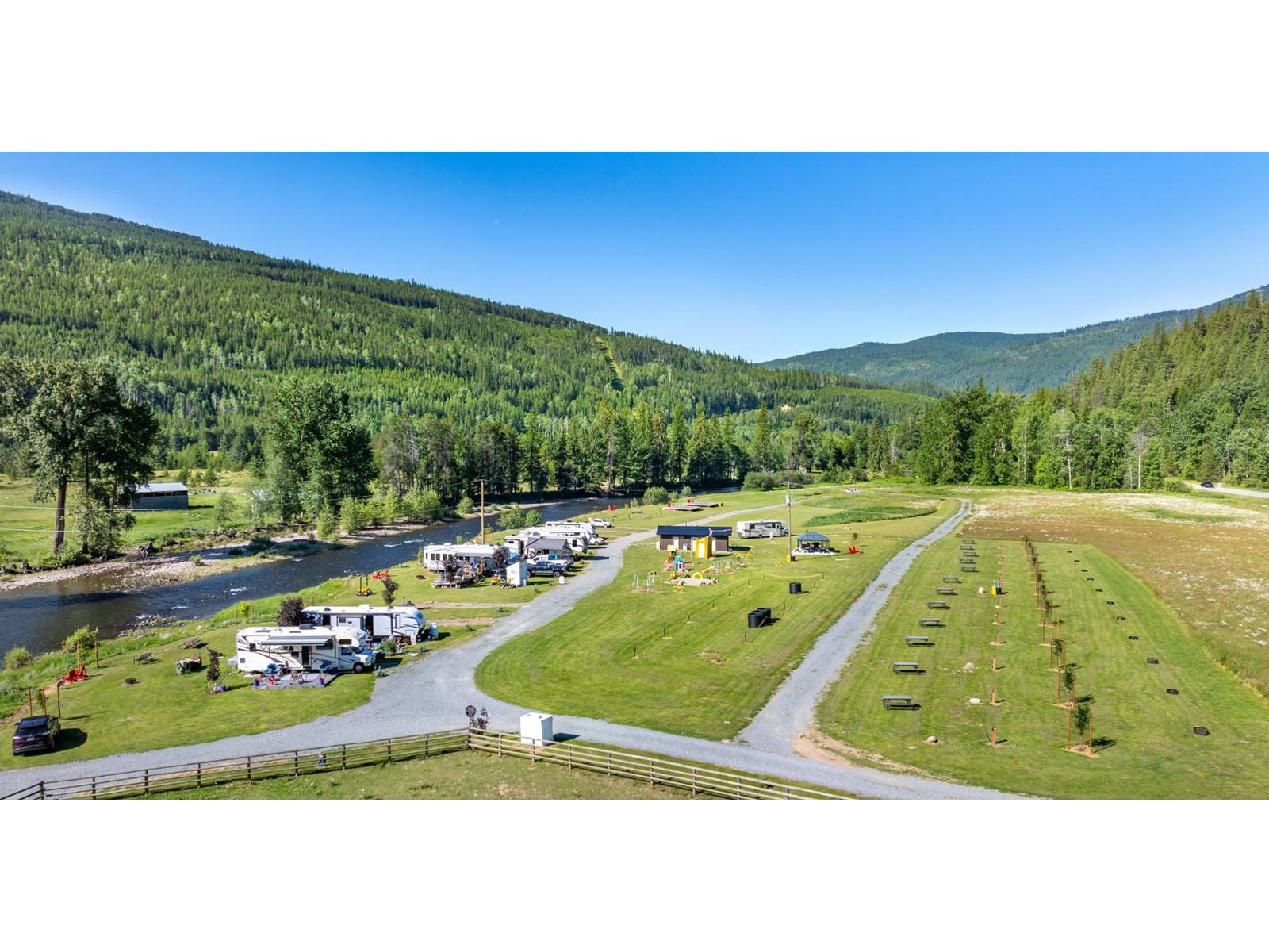 For sale: 8623 HIGHWAY 3/95, Arrow Creek to Yahk, British Columbia ...