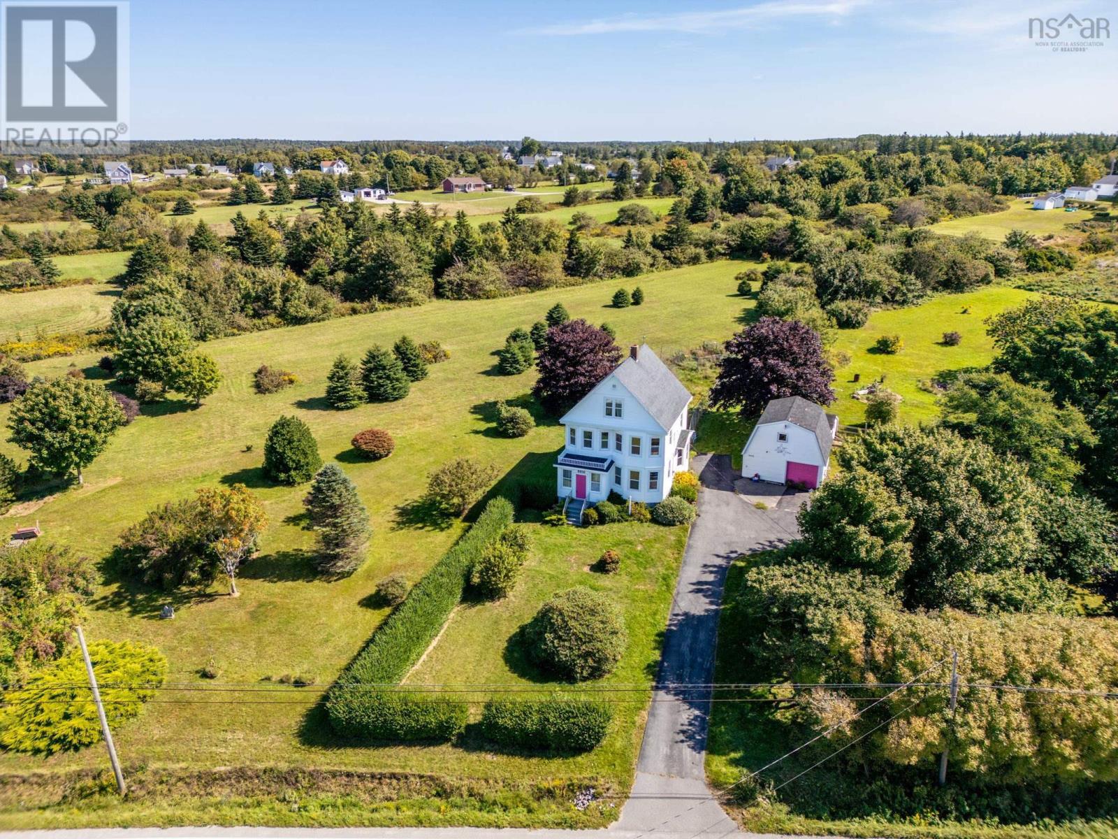 For sale 8838 Highway 1, Meteghan River, Nova Scotia B0W2L0 202402022 REALTOR.ca