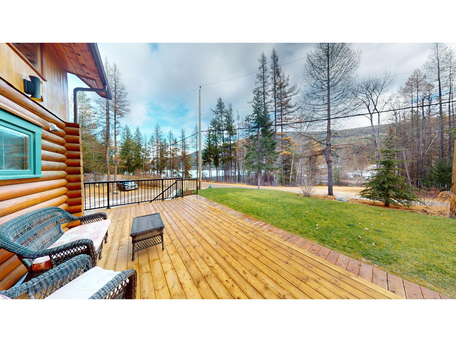 For sale 9725 BRAUNAGEL ROAD, Moyie, British Columbia V0B2A0 2476531